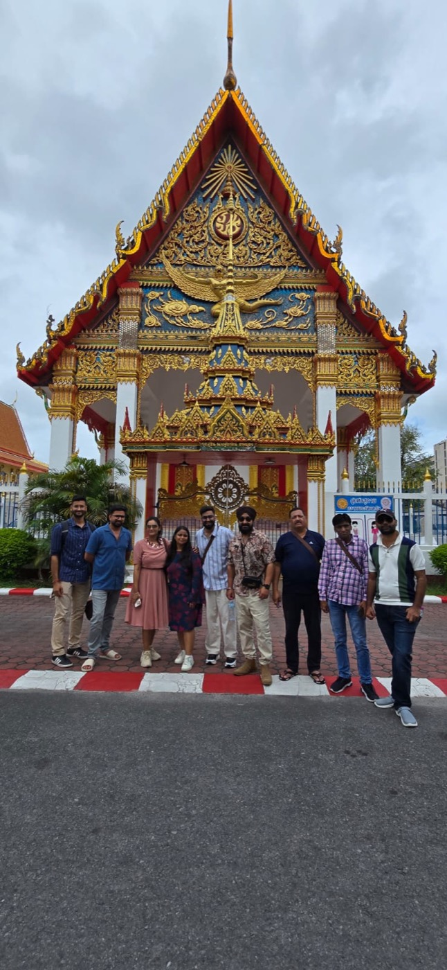 A Swann Travels group at a temple in Thailand