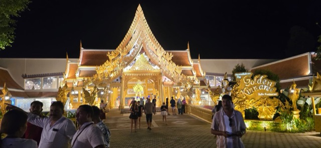 Swann Travels group photograph